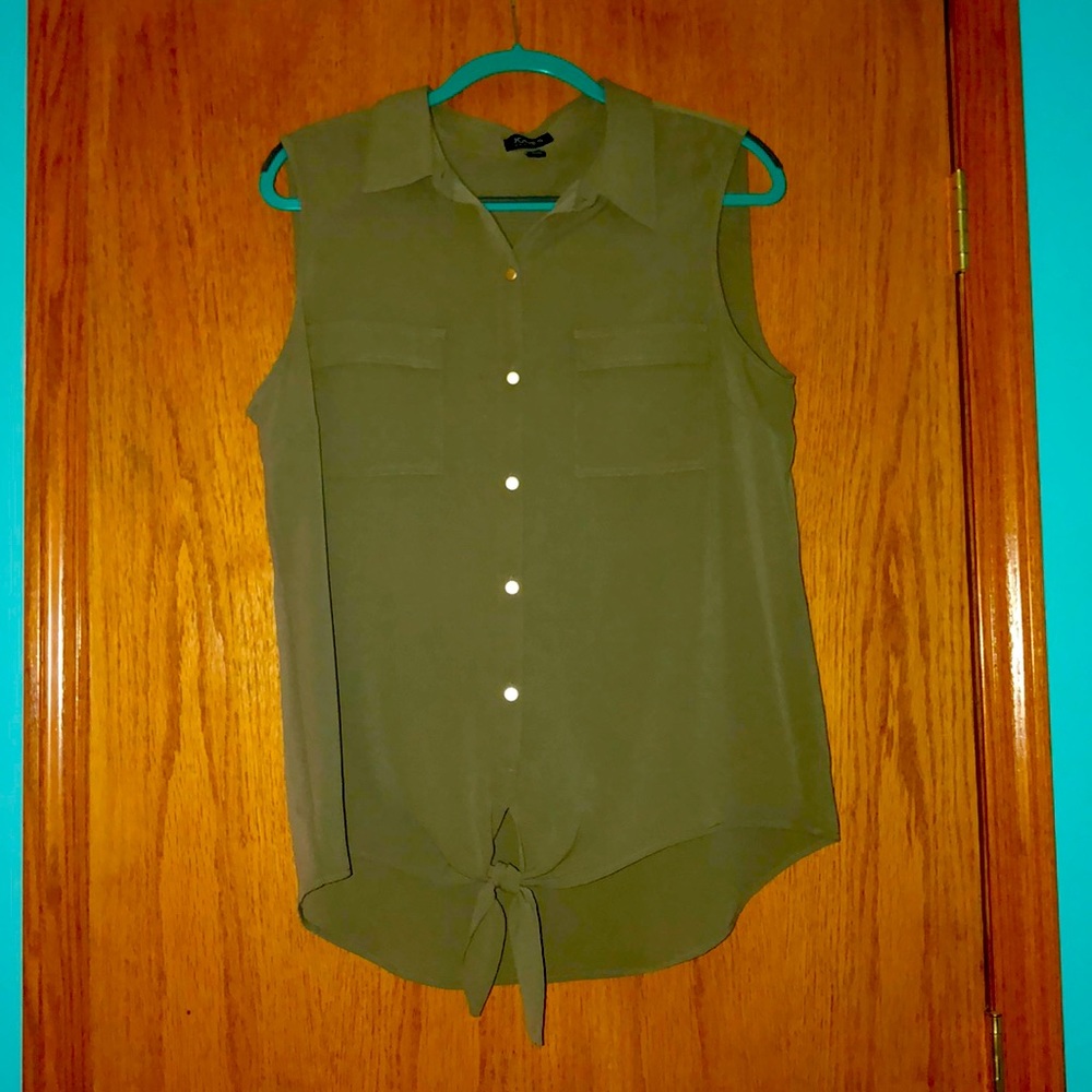 Button up tank
